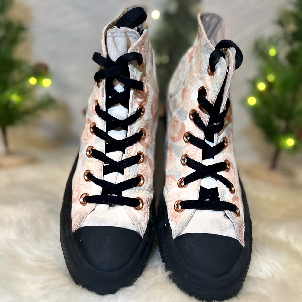 RARE converse all star high top floral WOMENS size 7